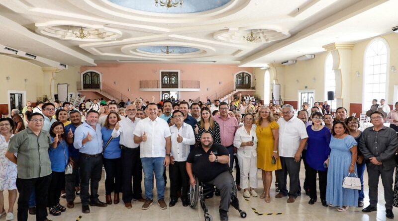 Renán Barrera y la comunidad evangélica unidos para potenciar todo lo bueno de Yucatán
