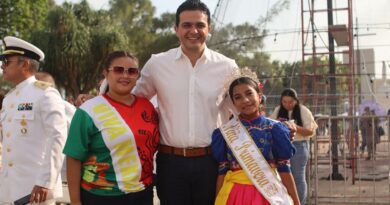 Con nutrido desfile, Progreso conmemora el 114 aniversario de la Revolución Mexicana