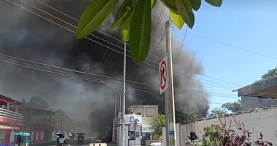 Se incendia un lote baldío en Kanasín: desalojan casas por el humo