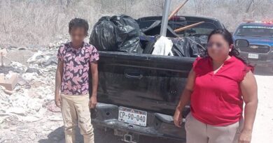 Policía Ecológica de Kanasín detiene a dos personas por tirar basura en la vía pública