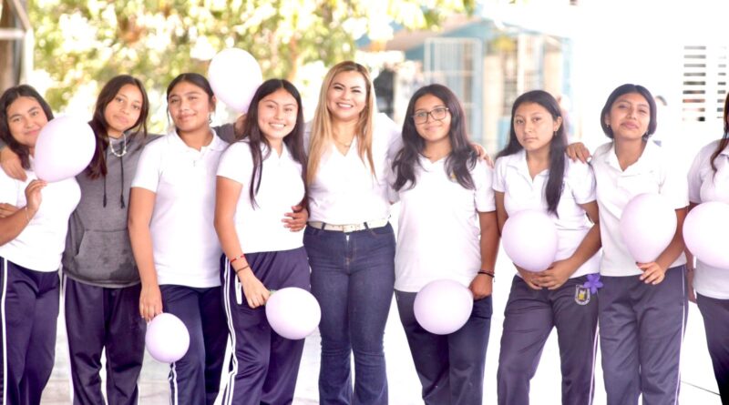 Rumbo al 8M: Kanasín promueve el empoderamiento y la autoestima entre las jóvenes