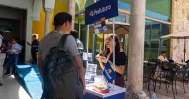Feria de empleo acerca más de 180 oportunidades laborales a jóvenes en Mérida