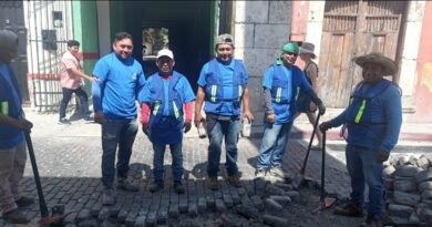 Avanza la rehabilitación de adoquines en emblemática zona de Mérida