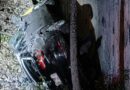 Por exceso de velocidad cae del puente del Periférico en la salida a Progreso