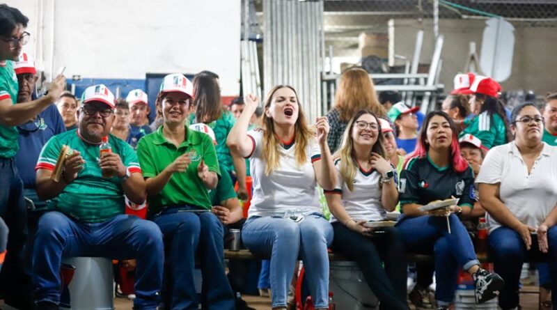Cecilia Patrón comparte momento deportivo con colaboradores municipales, en reconocimiento a su labor de todos los días