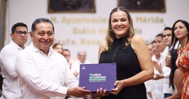 Presenta Cecilia Patrón ante el Cabildo de Mérida su segundo informe de gobierno
