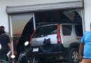 Se mete a La Mexicana con su camioneta, en Villa Magna del Sur