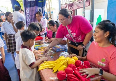 Feria de la Familia del DIF Municipal acerca actividades para protección de la infancia a escuelas de Mérida